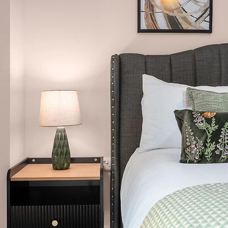 2 Bed Flat Manchester City ภายนอก รูปภาพ